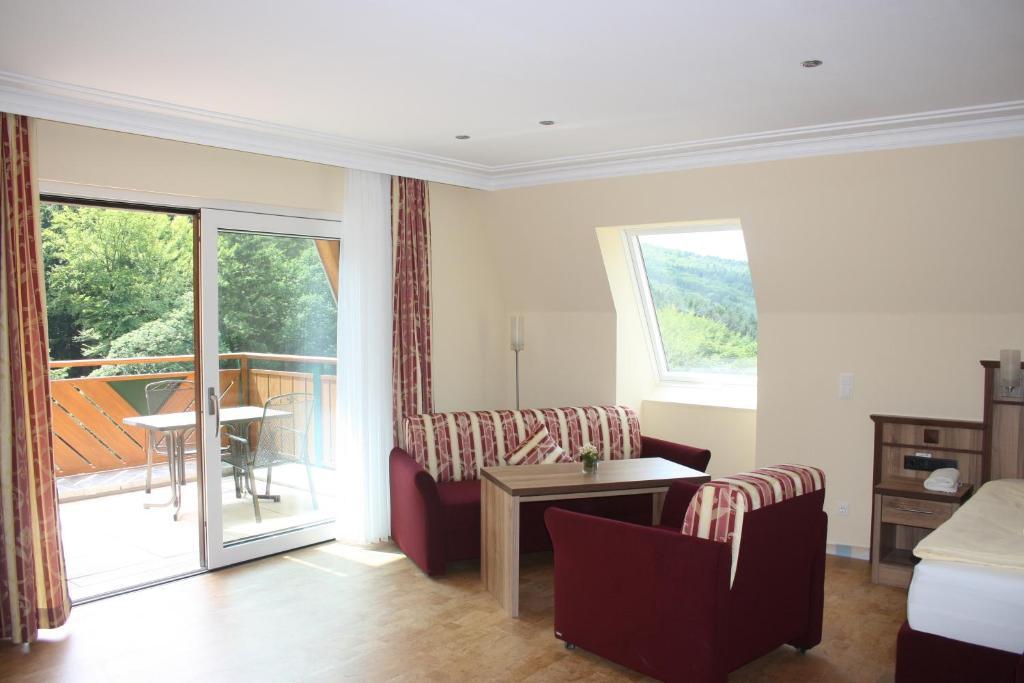 Wald-Hotel Heppe Dammbach Room photo