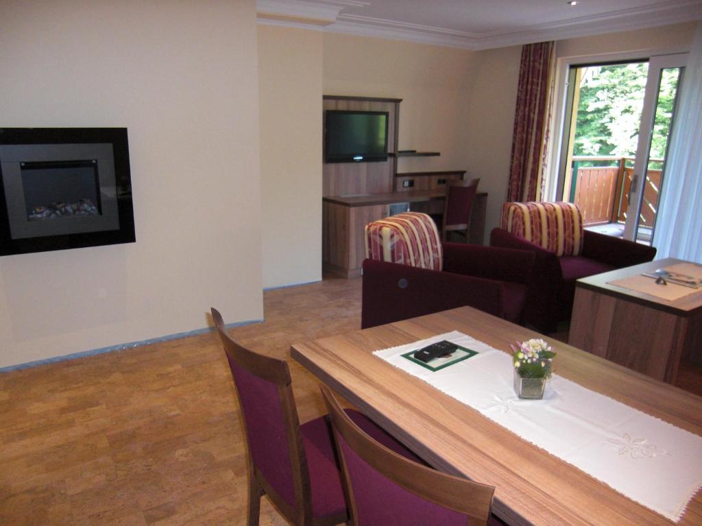 Wald-Hotel Heppe Dammbach Room photo